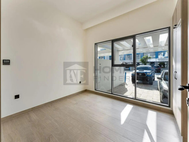 Townhouse for Rent in Santorini's - Damac Lagoons, Dubai - 4 Bedroom | DAMAC Lagoons | Prime Location at 160000 AED