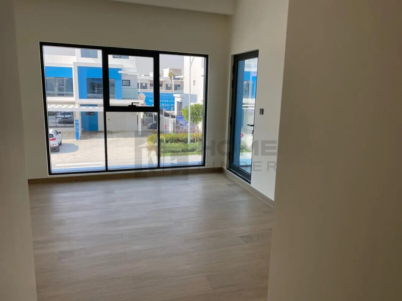 Townhouse for Rent in Santaroni - Damac Lagoon, Dubai - Corner Unit | Close to Park | DAMAC Lagoons at 300000 AED