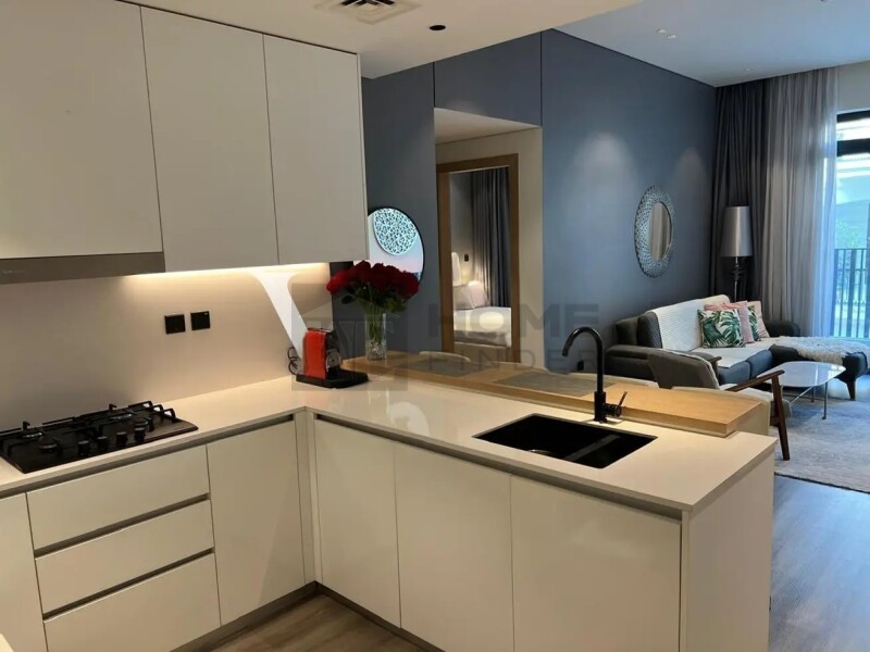 Apartment for Sale in Beverly Residence 1 - Jumeirah Village Circle, Dubai - Upgraded Interior | Rented | High ROI at 1140000 AED