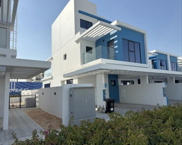 Townhouse for Rent in Damac Lagoons - Santorini 1, Dubai - Luxury Corner 5BR + Maid Villa | Private Garden at 230000 AED