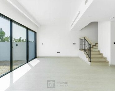 Townhouse for Rent in Damac Lagoons - Santorini 1, Dubai - Waterfront Living | End Unit | Nearby Lagoons at 330000 AED